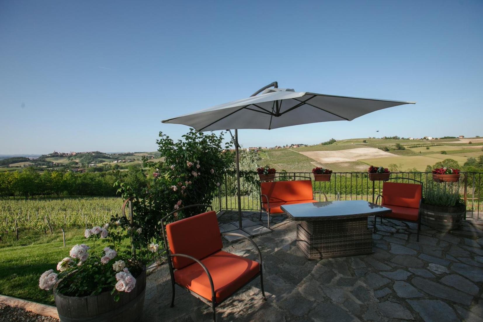 Agriturismo Bricco San Giovanni Asti Exterior photo