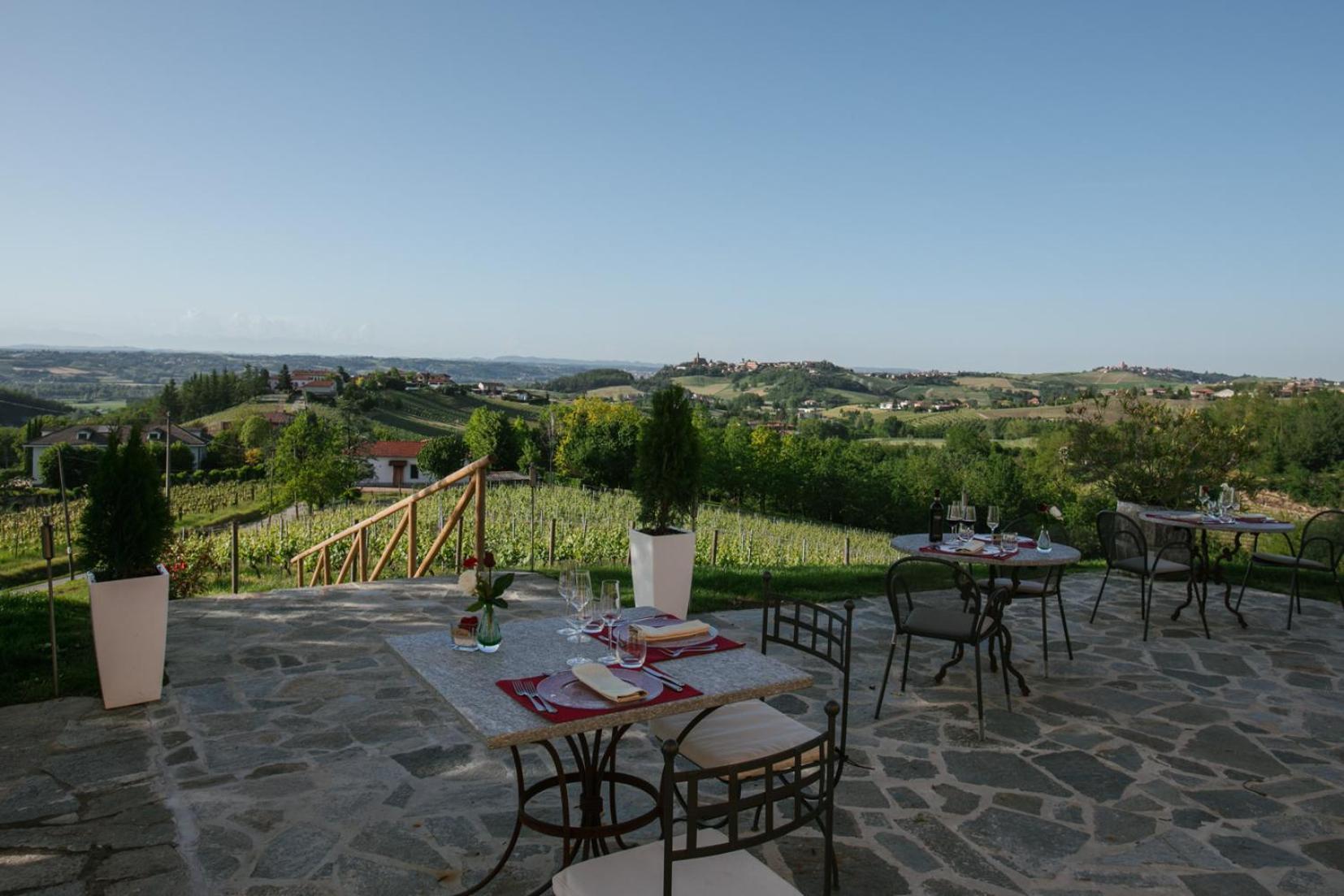 Agriturismo Bricco San Giovanni Asti Exterior photo