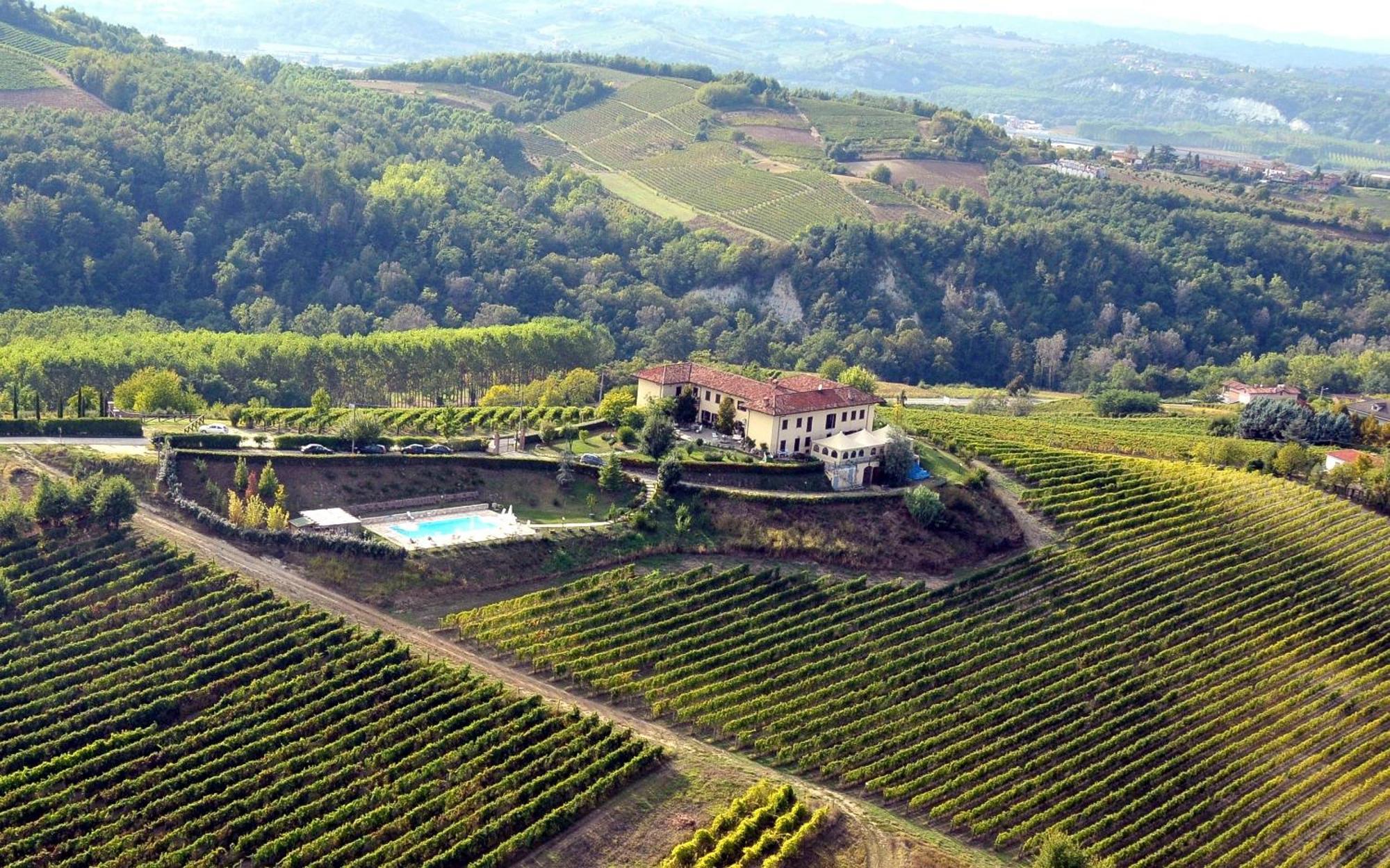 Agriturismo Bricco San Giovanni Asti Exterior photo